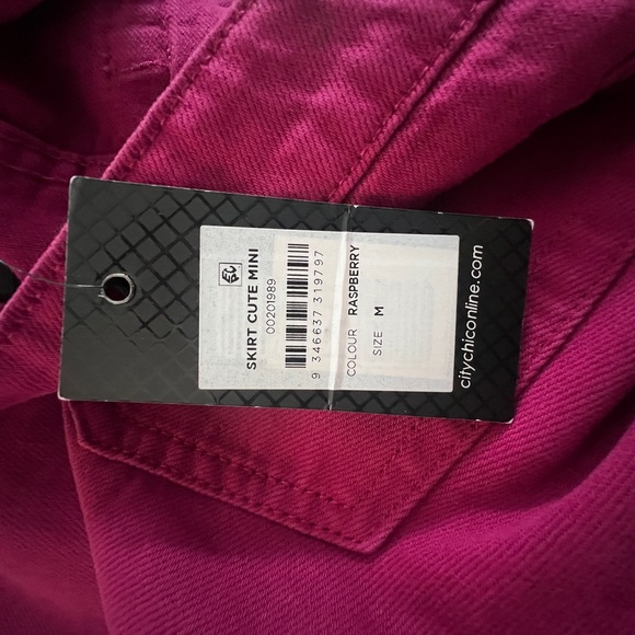 City Chic Raspberry Mini Skirt - Picture 6 of 6